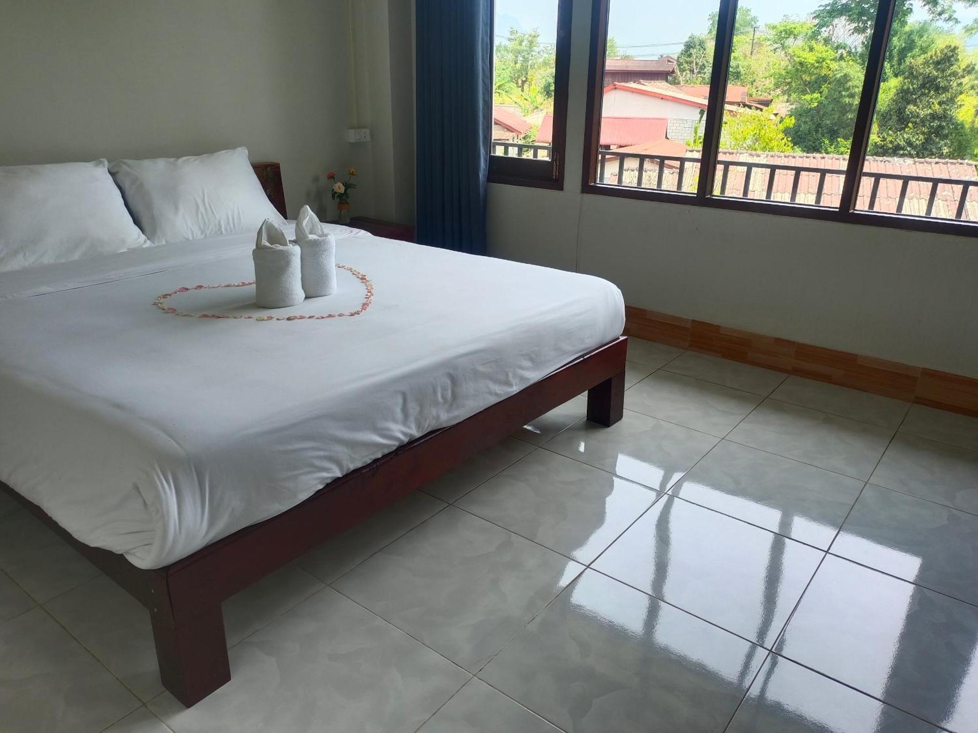 Vang Vieng Champa Hotel 外观 照片
