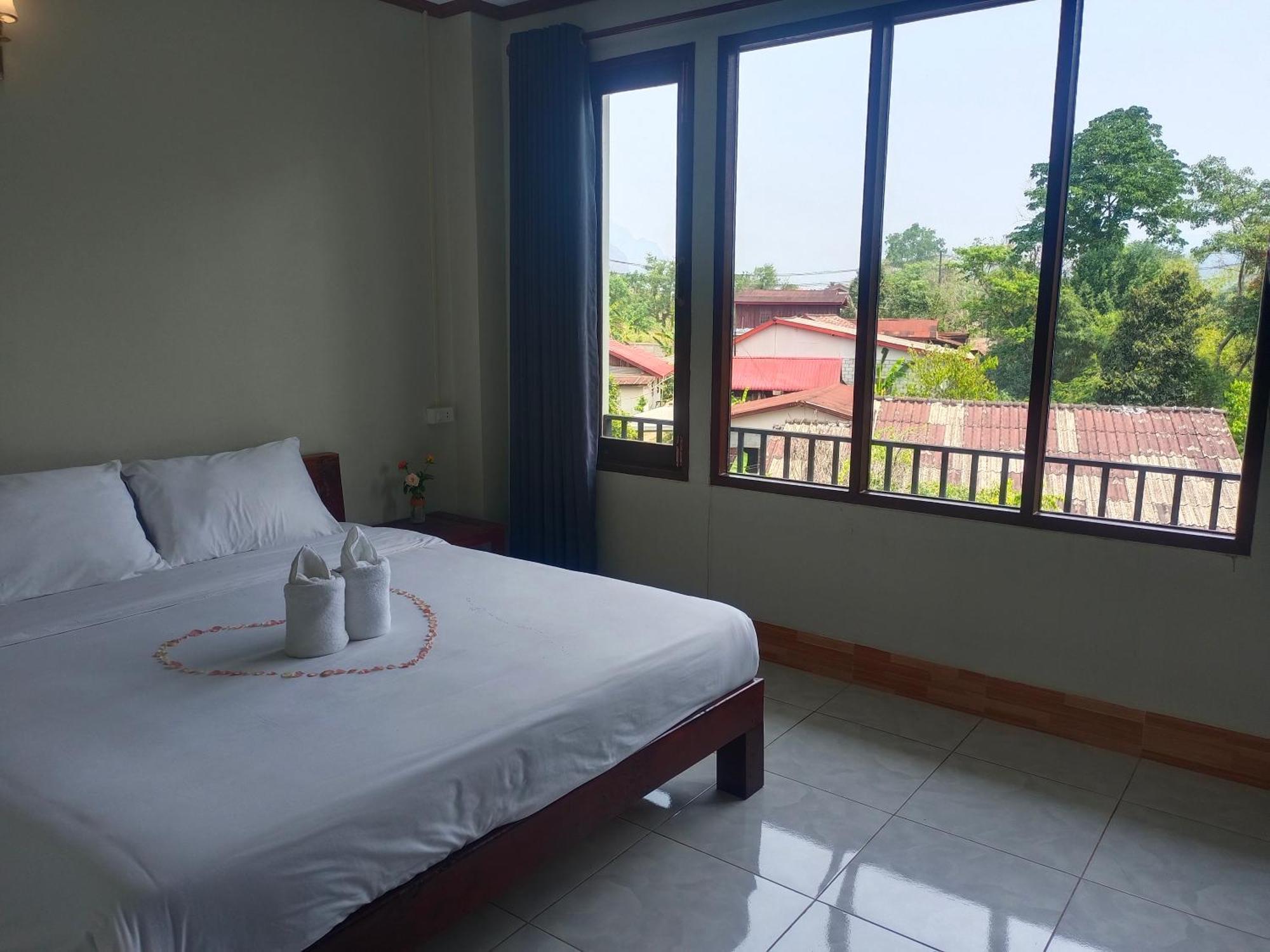Vang Vieng Champa Hotel 外观 照片