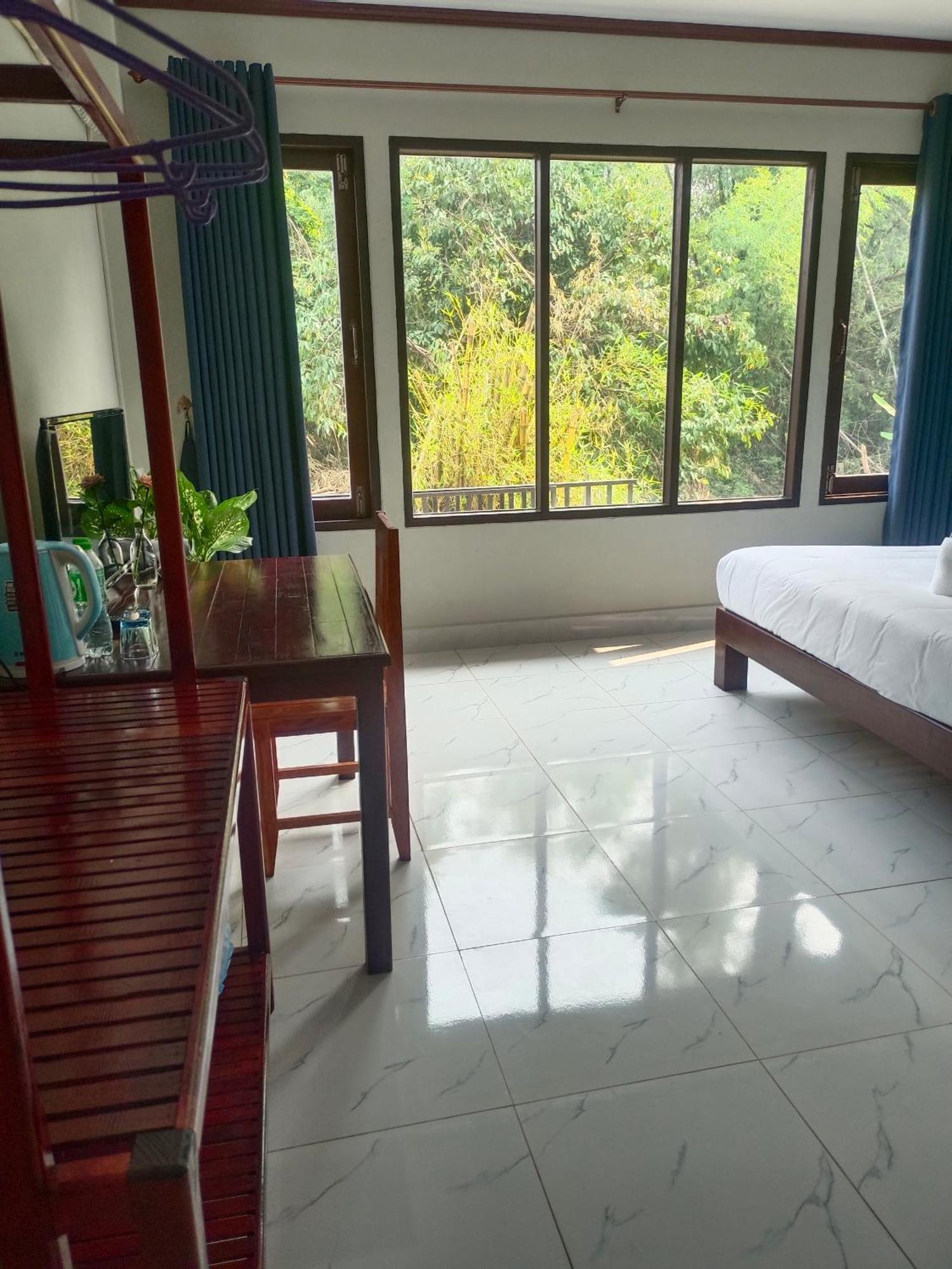 Vang Vieng Champa Hotel 外观 照片