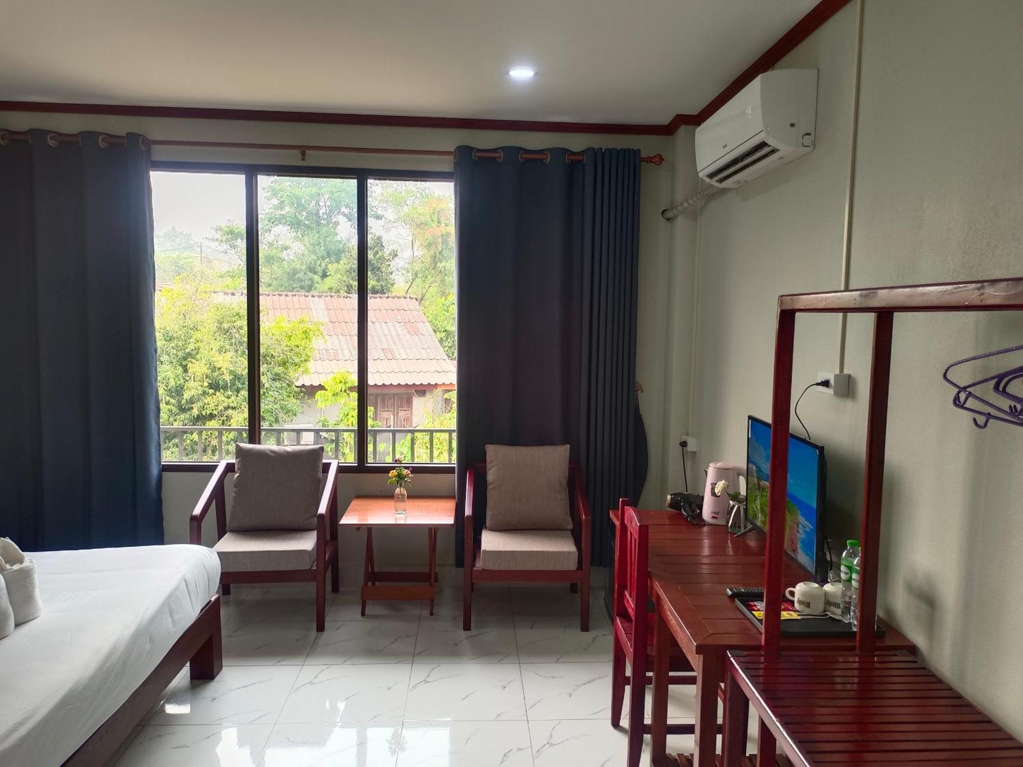 Vang Vieng Champa Hotel 外观 照片