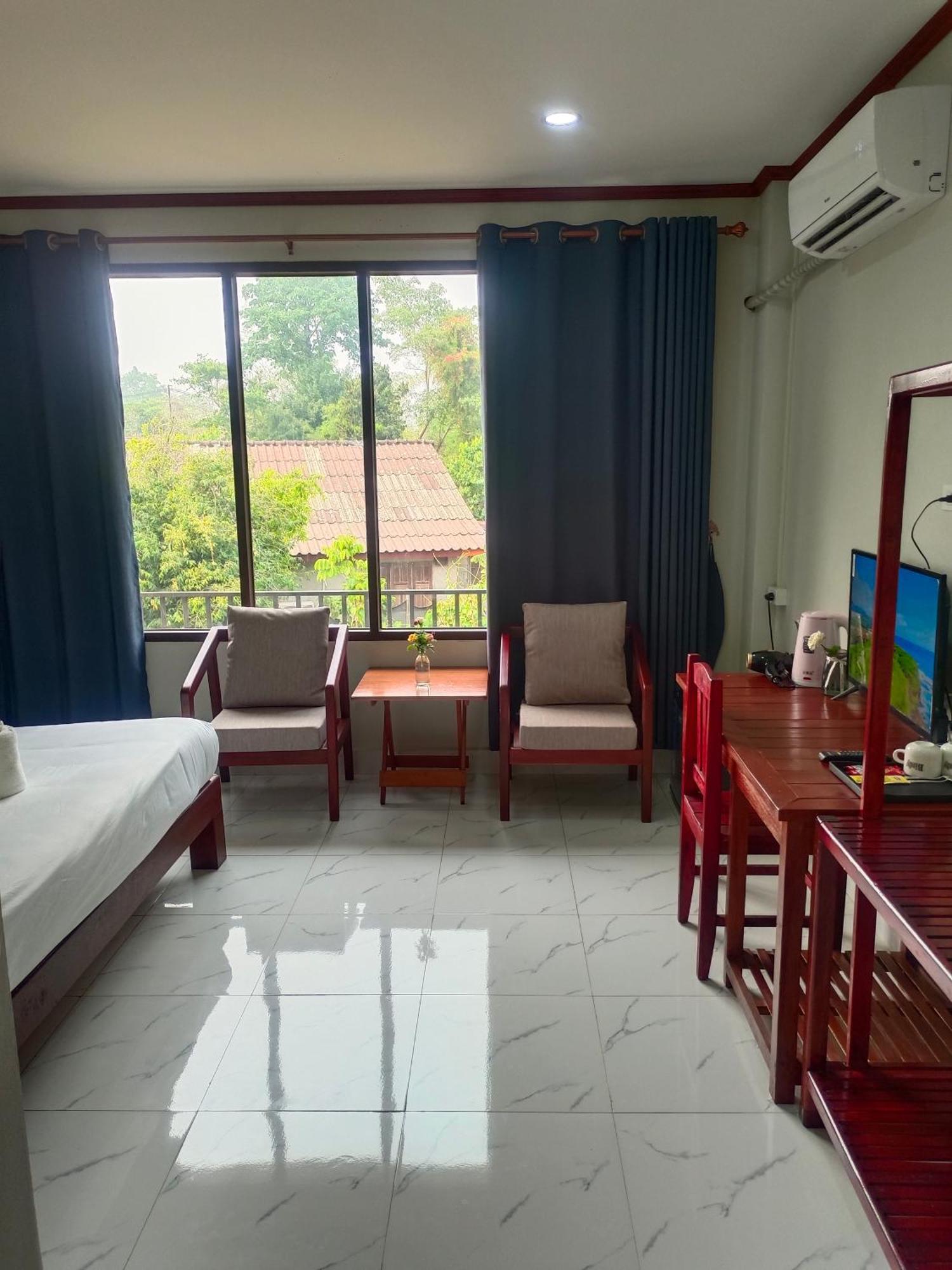 Vang Vieng Champa Hotel 外观 照片