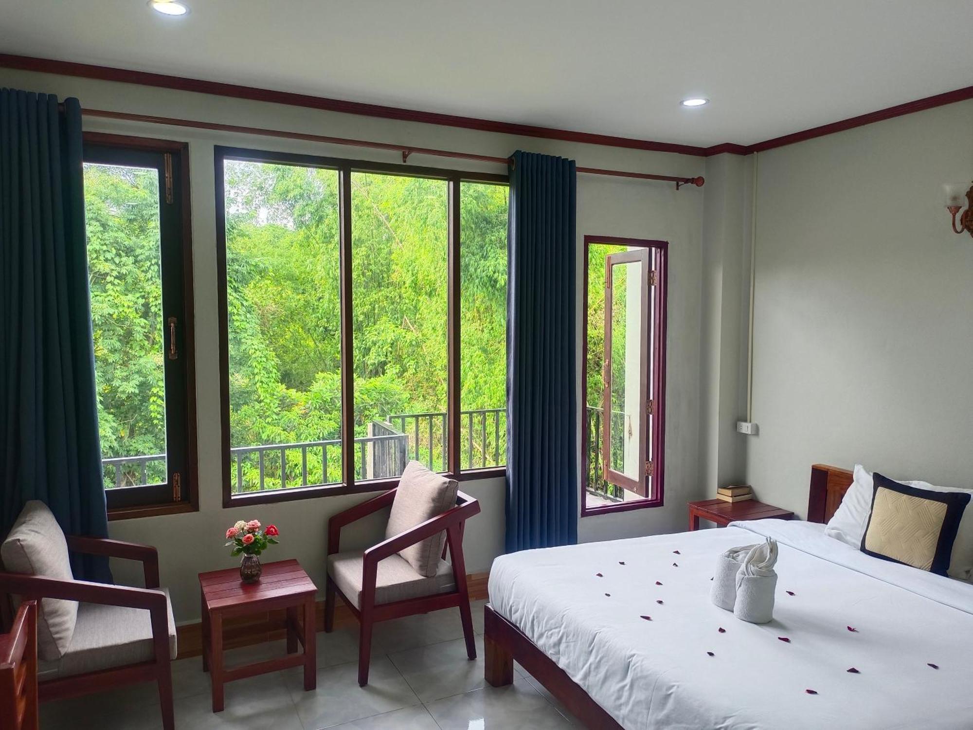 Vang Vieng Champa Hotel 外观 照片