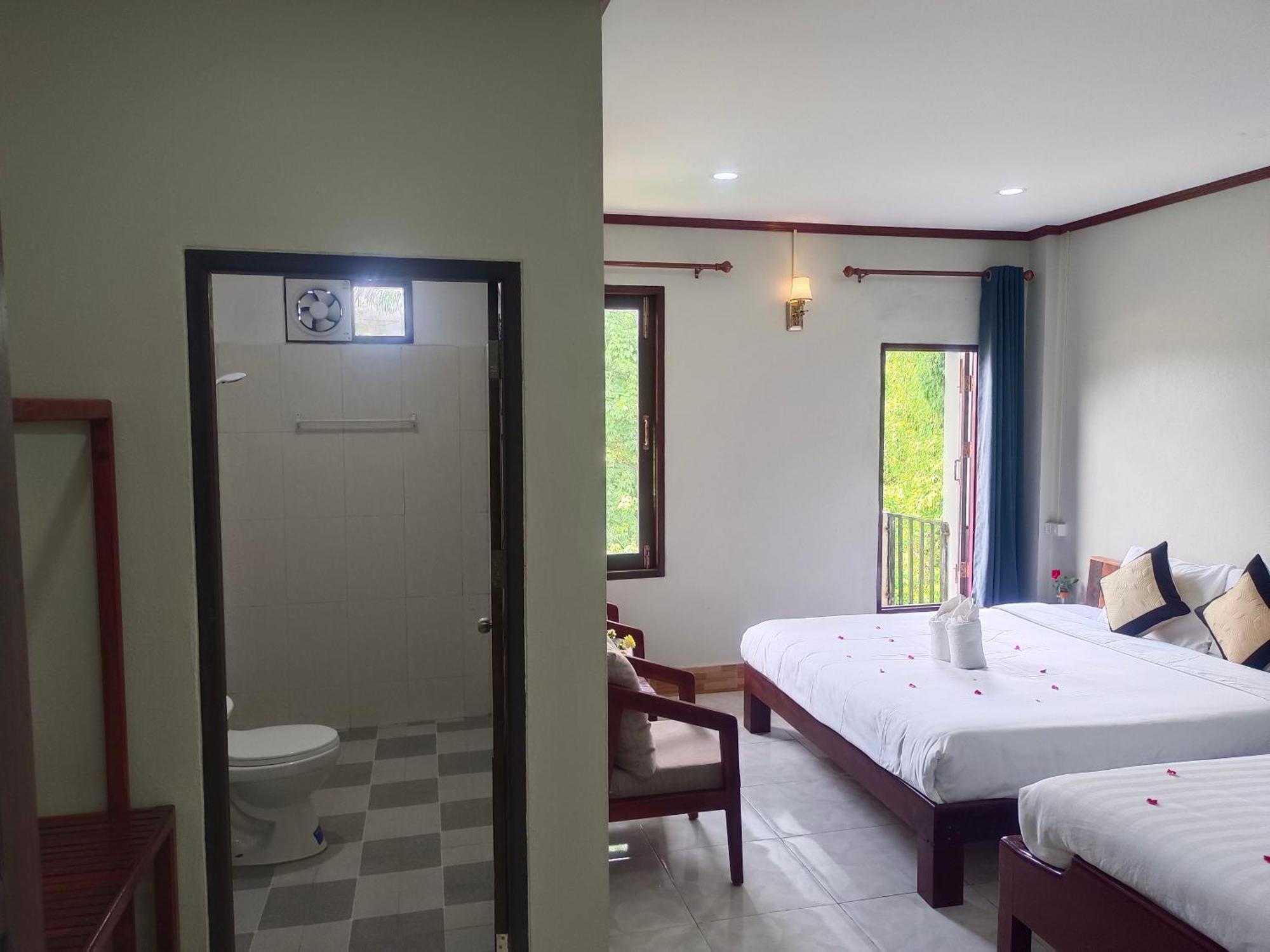 Vang Vieng Champa Hotel 外观 照片