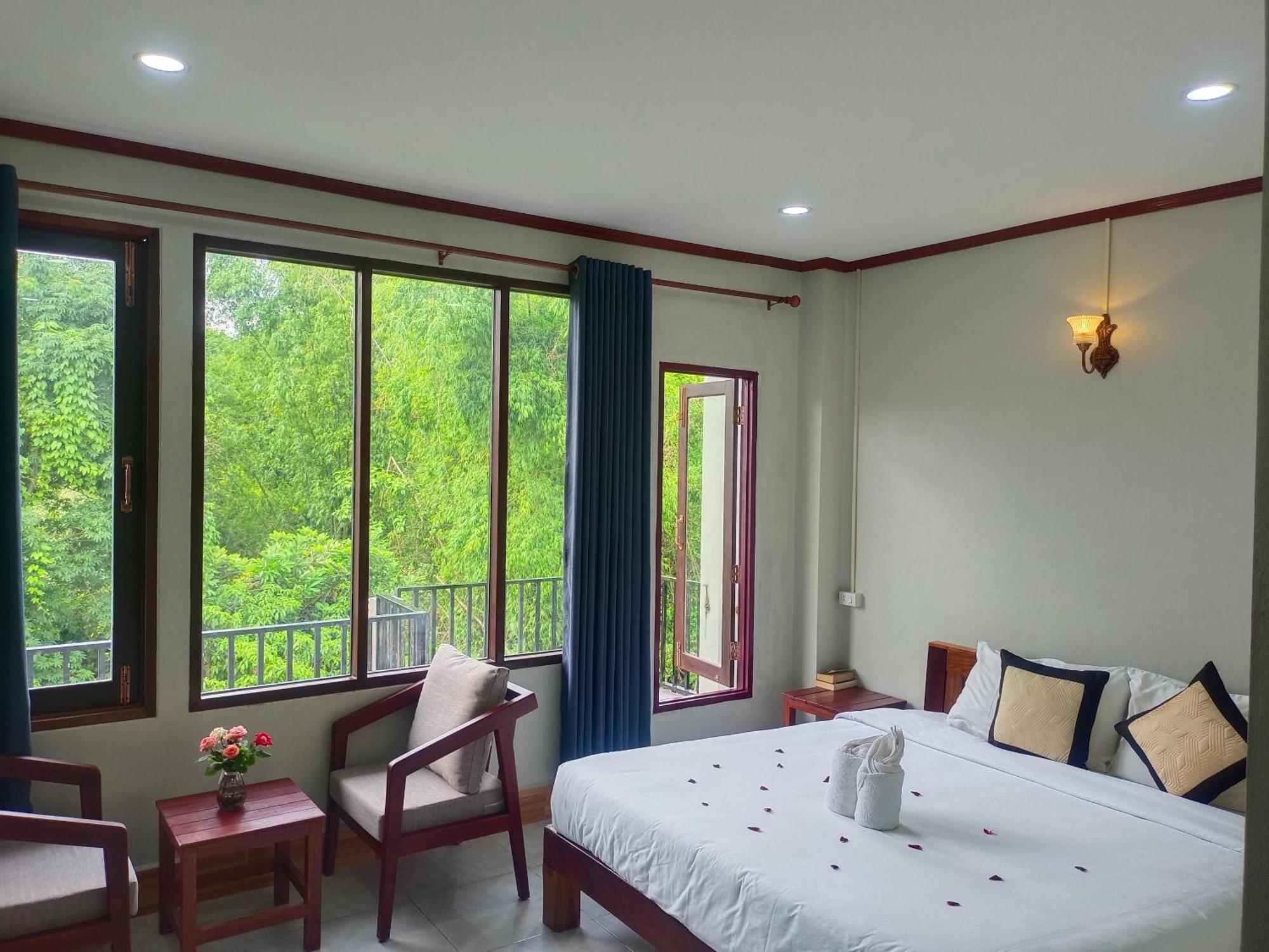 Vang Vieng Champa Hotel 外观 照片
